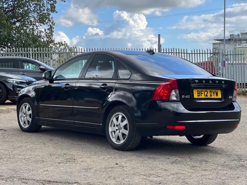 VOLVO S40