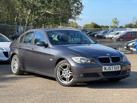 BMW 3 SERIES 2.0 318i SE Saloon